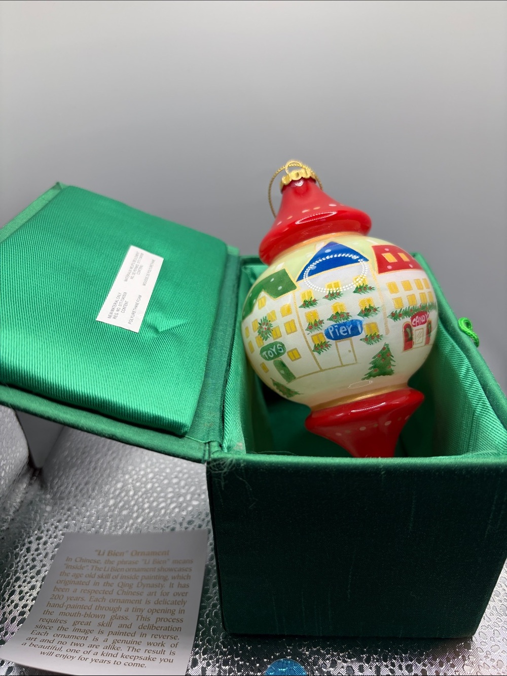 Pier One 2009 Edition Ornament